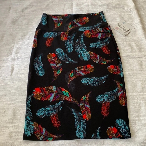 •LuLaRoe• Cassie Skirt, NWT, XS - Picture 2 of 4
